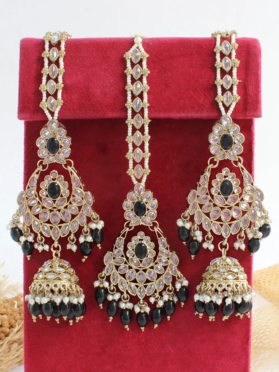 Ayeza Earrings & Tikka