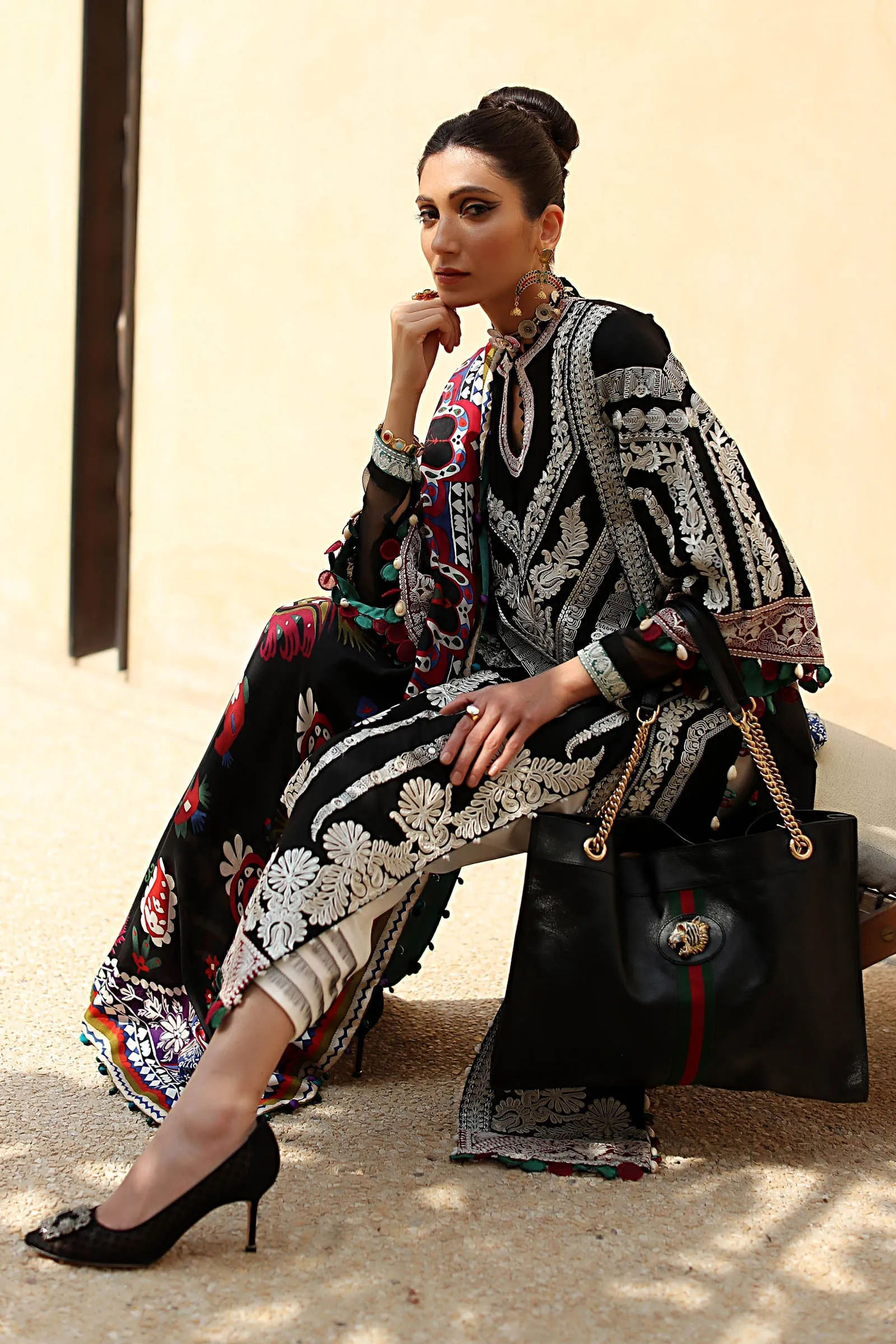 Élan Luxury Lawn Collection – EL22-03 B (QISTINA)