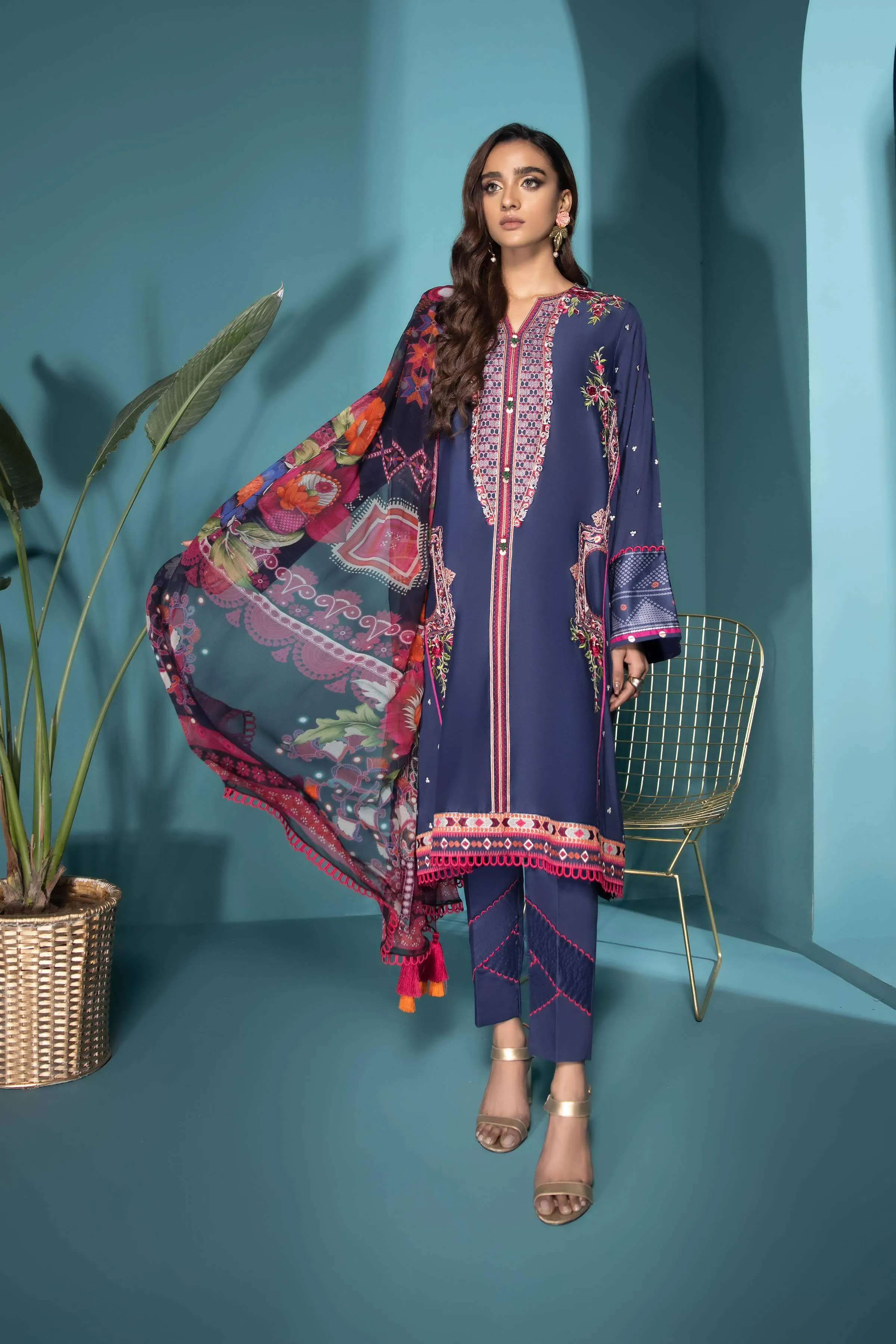 Sapphire Lawn Collection 2021 – Signature Series · Winona